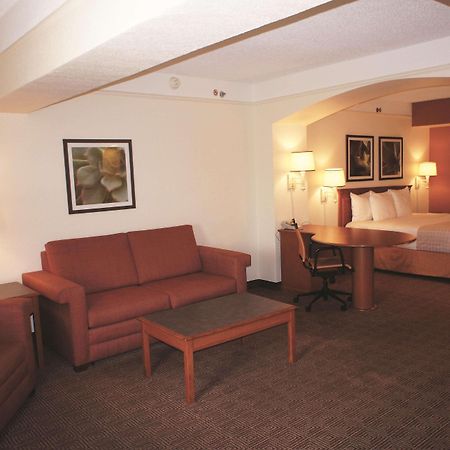 La Quinta Inn By Wyndham Austin Capitol / Downtown Exteriér fotografie